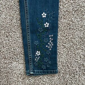 Hollister highrise super skinny Jeans with Floral Embroidery